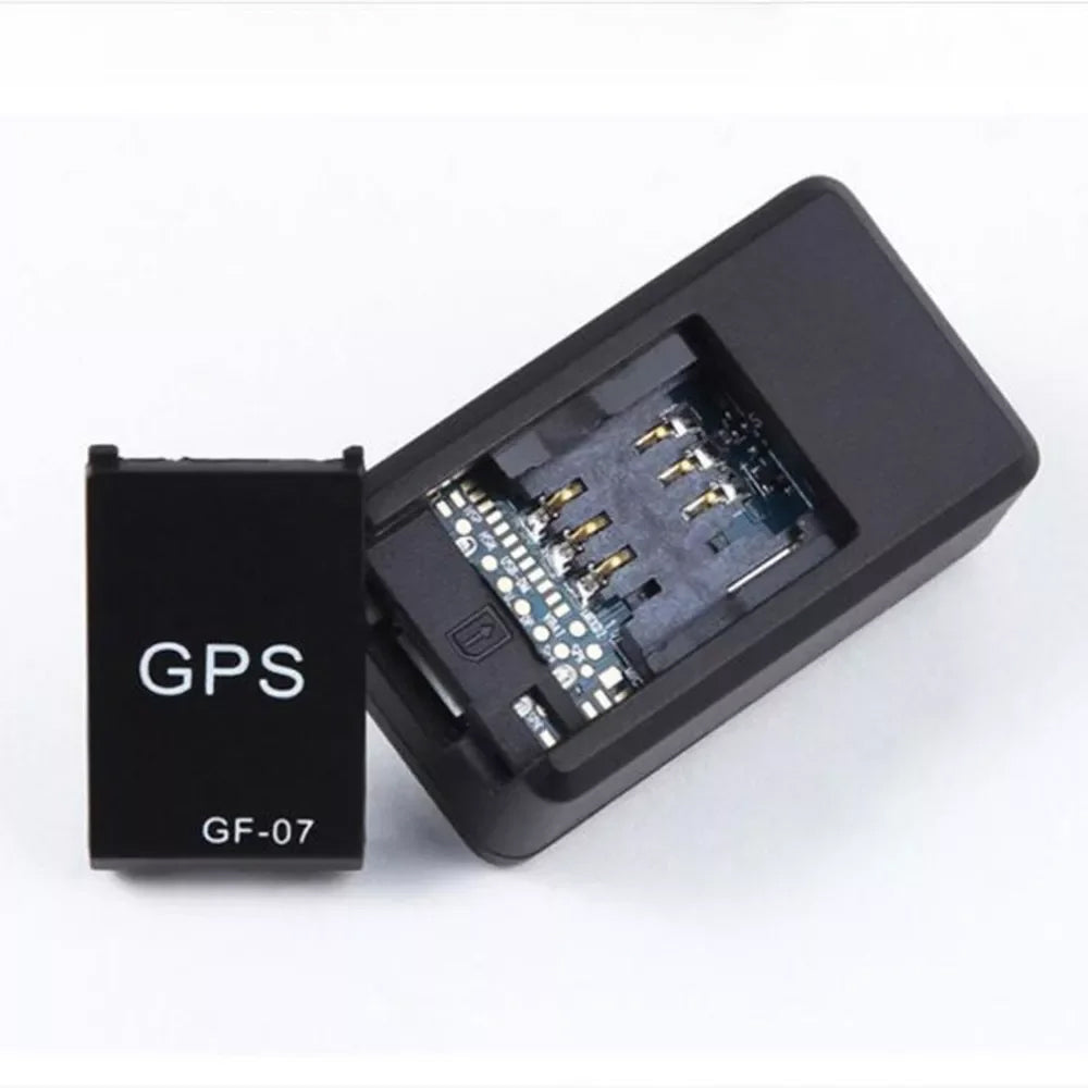 أصغر جهاز تتبع GPS